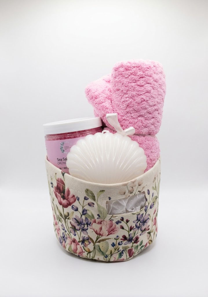 Polished product photograph: same basket on a clean white studio background